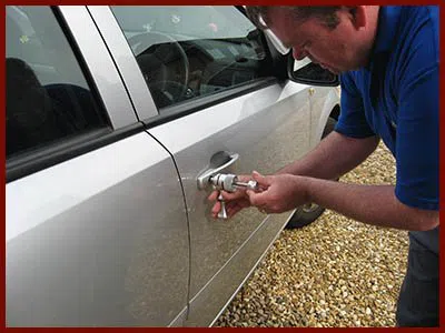 Locksmith Lock Store Bedford, MA 781-205-0872 - 20-car-locksmith